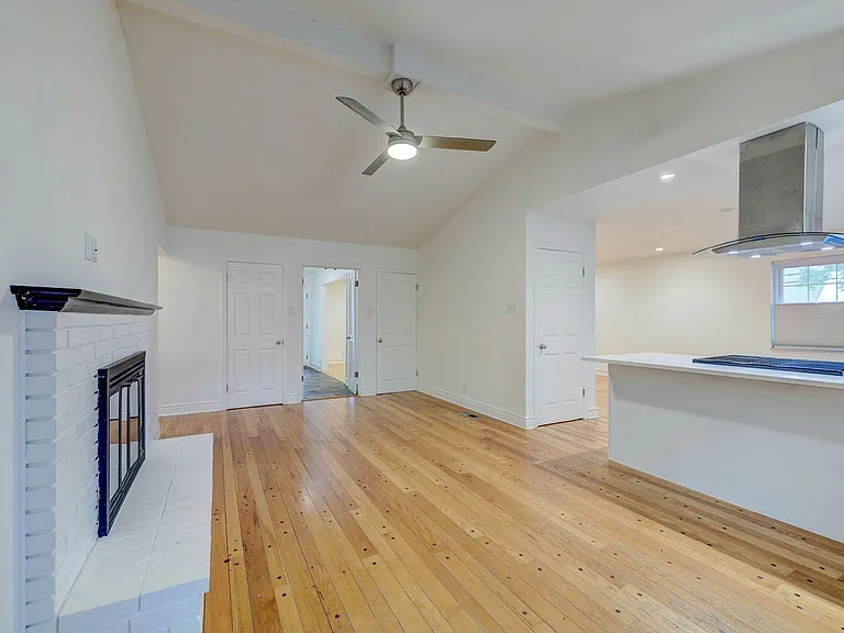 10602 Tioga Ct — Photo 14