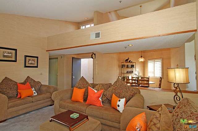 1st image of 454 E Club Dr