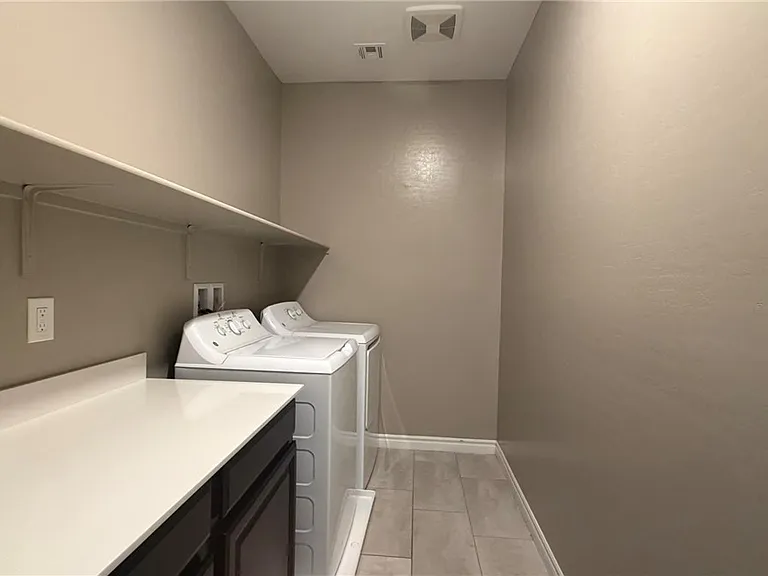 6943 Denio Island St — Photo 24