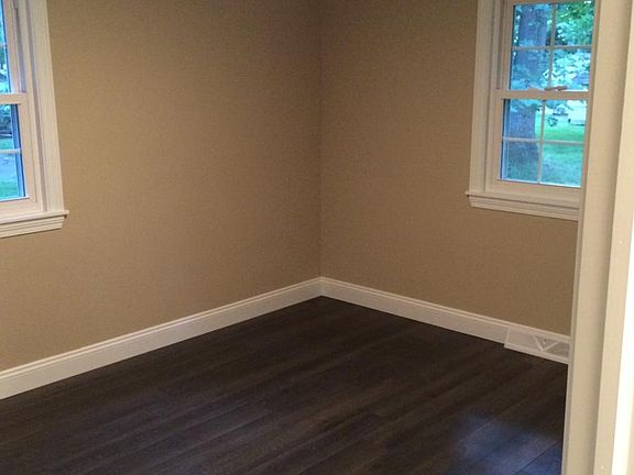 5th image of 5870 Birchwood Dr