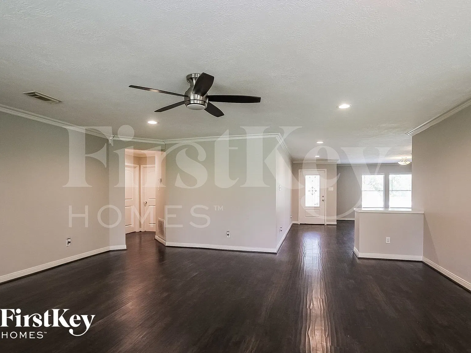 3 bed, 2.0 bath, 2162 sqft, $2,580 — Photo 3