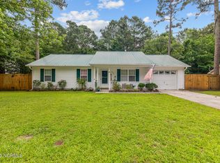 632 Walnut Dr, Jacksonville, NC 28540