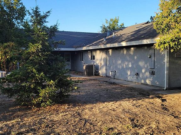2nd image of 16400 N Hoerl Rd