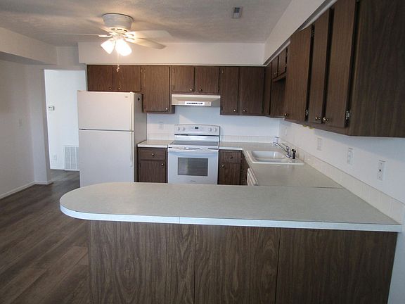 3rd image of 107 S 8th St #2