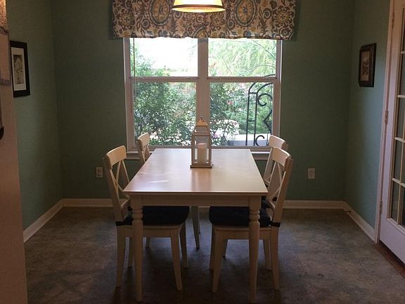 Kitchen 1/2