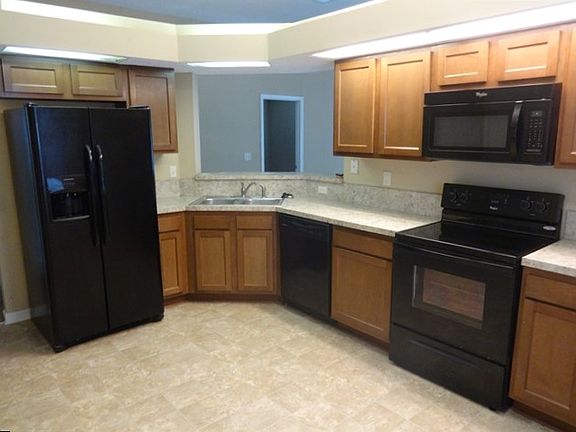2nd image of 1730 W Hudderfield Cir