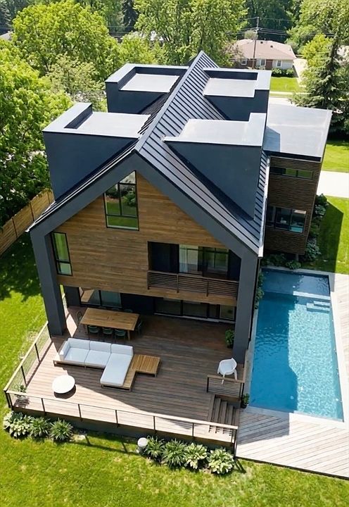 1st image of 35 Metacomet Rd