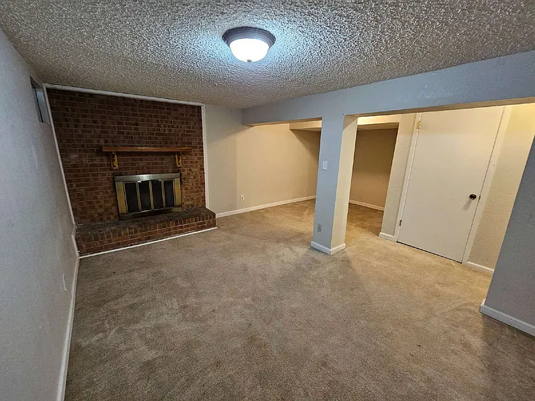 7055 W Fremont Pl — Photo 15