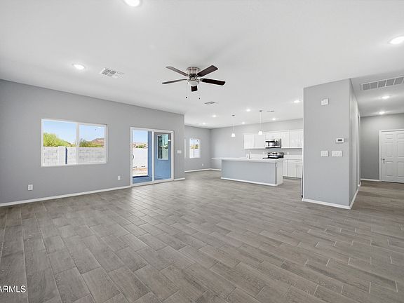5th image of 9642 E BOISE Street