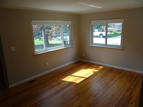 4th image of 38953 Ross St