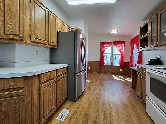 4th image of 113 NE Zeus Ln