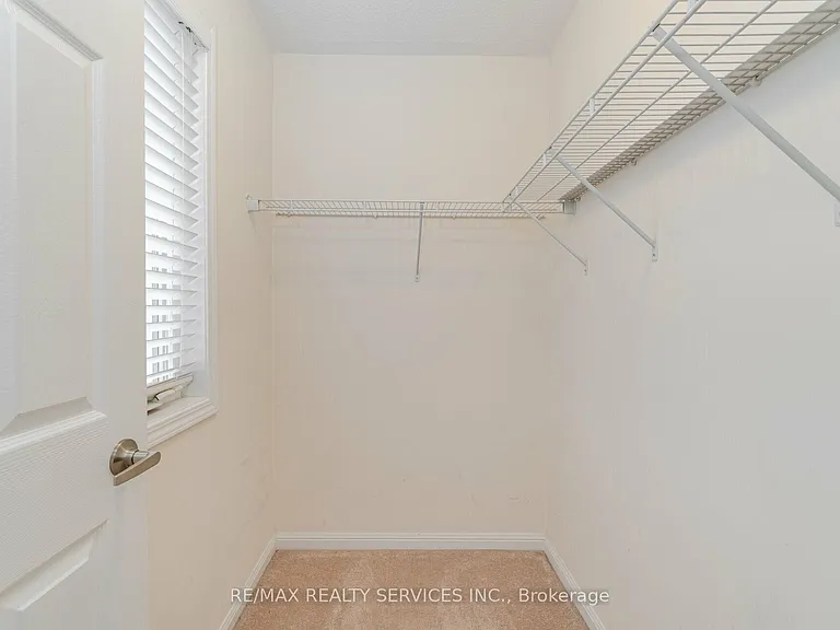 4 Colonel Frank Ching Cres — Photo 22