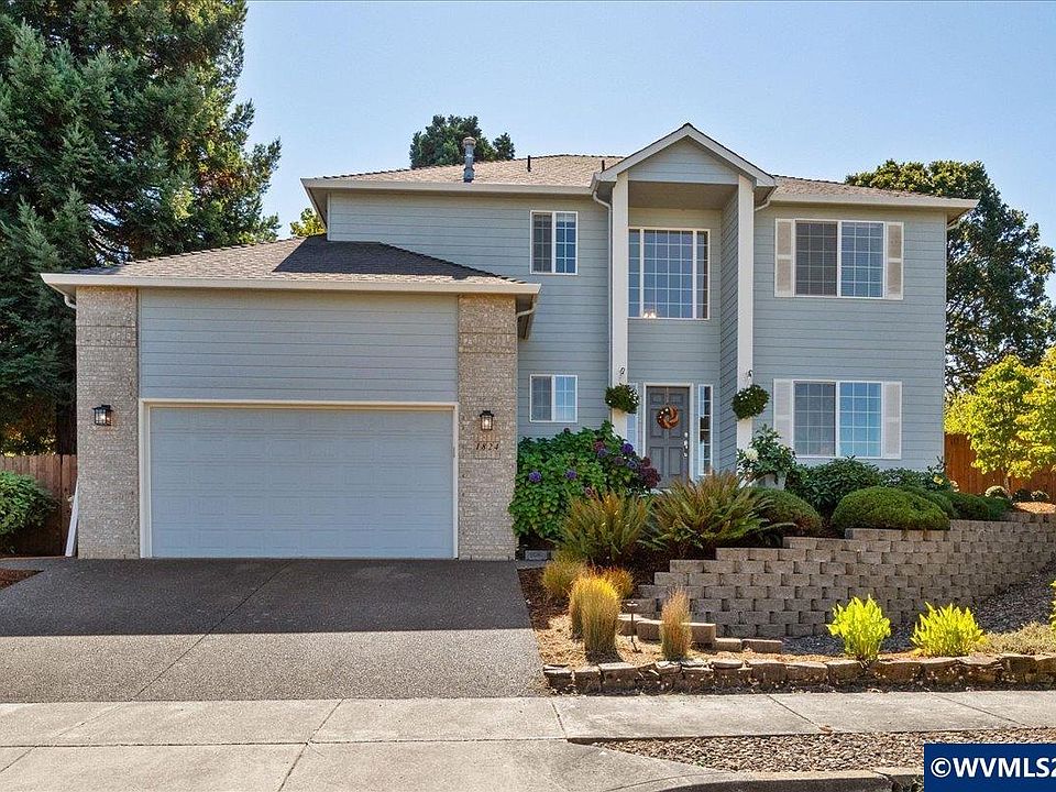 1st image of 1824 NW Olivia Cir