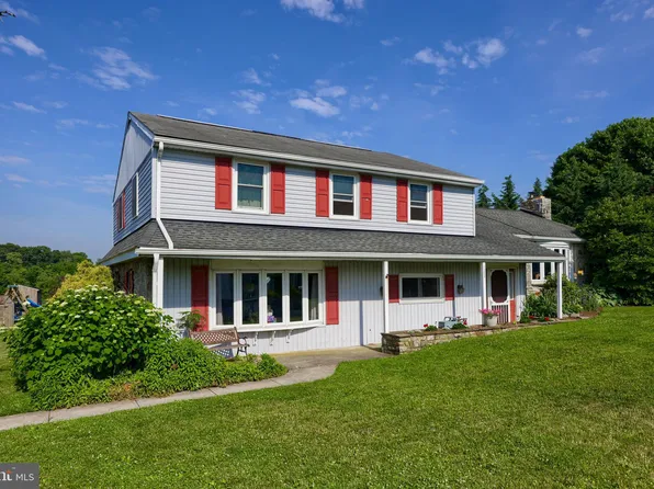 1909 Mine Rd, Paradise, PA 17562