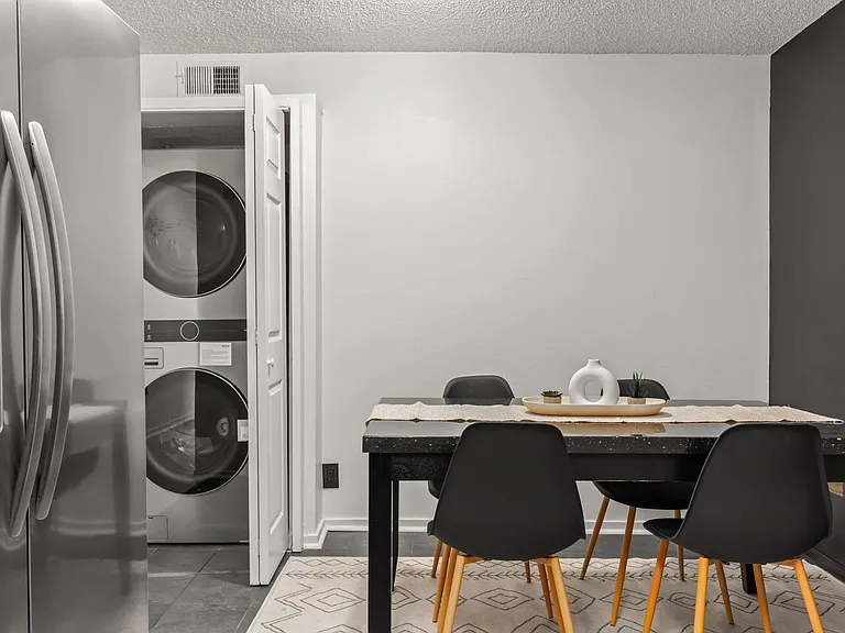 1823 Pelham Ave #2 — Photo 12
