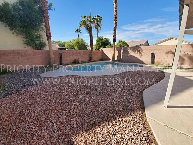 5749 Typan St — Photo 8