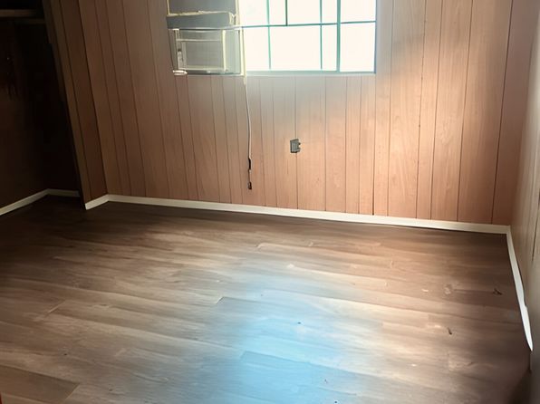 121 S Pine St #7