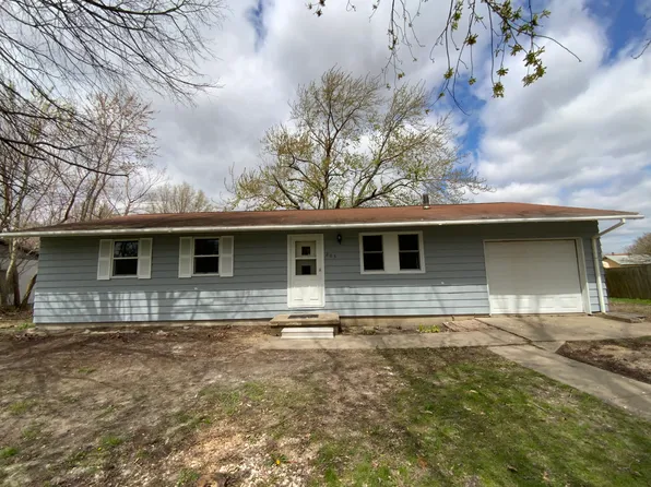 205 E North St, Ridge Farm, IL 61870
