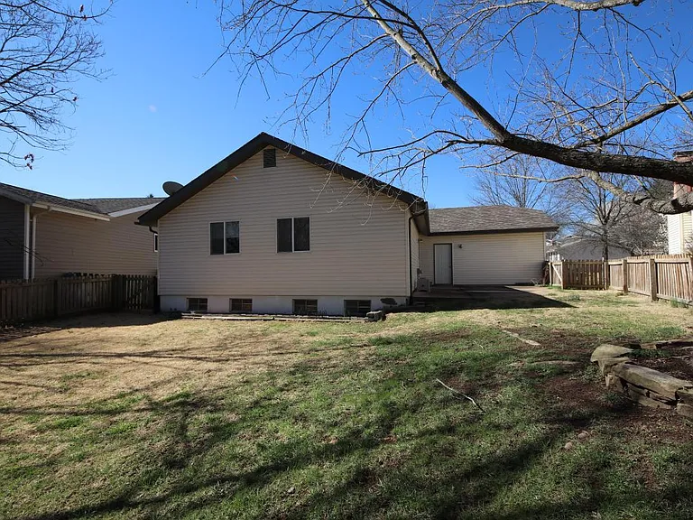 139 Brightfield Dr — Photo 15