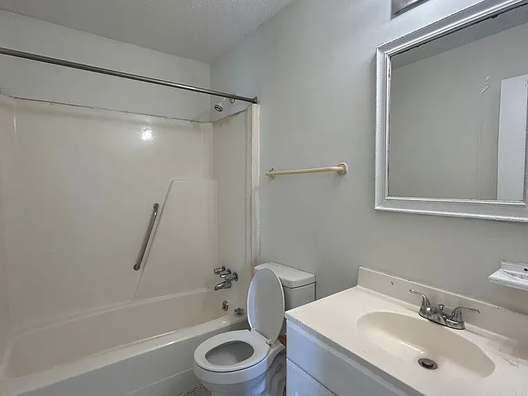 119A Calvin Ct — Photo 7