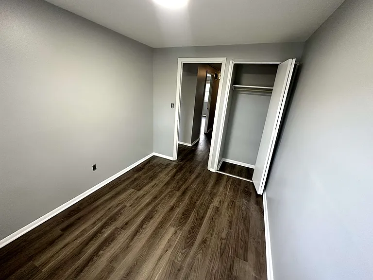 1009 S Marlyn Ave — Photo 12