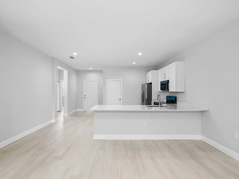 10026 Cocoa Beach St #10026 — Photo 8