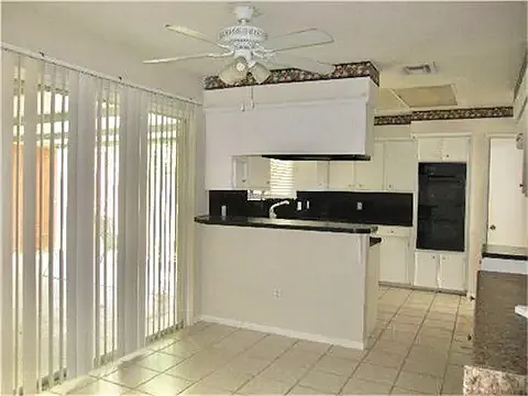 Sagemeadow Ln, Houston — Photo 4