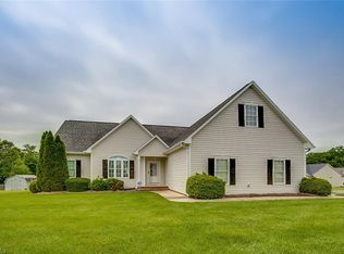 1209 Branson Dr, Graham, NC 27253