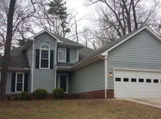 5516 River Falls Dr, Charlotte, NC 28215
