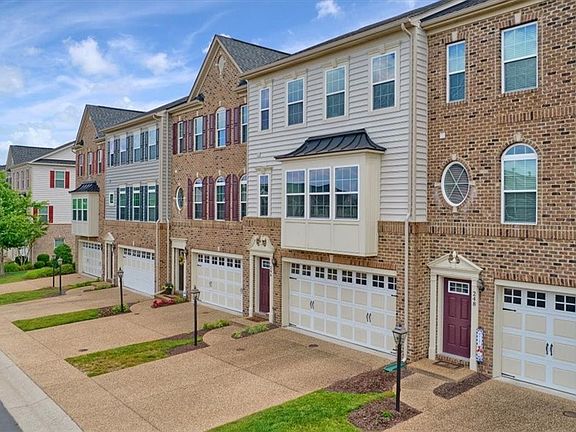 3rd image of 246 Siena Ln