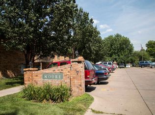 Moore Place, Lincoln, NE 68504
