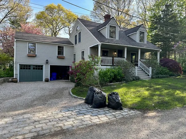 9 Cedar Rd, Bourne, MA 02532