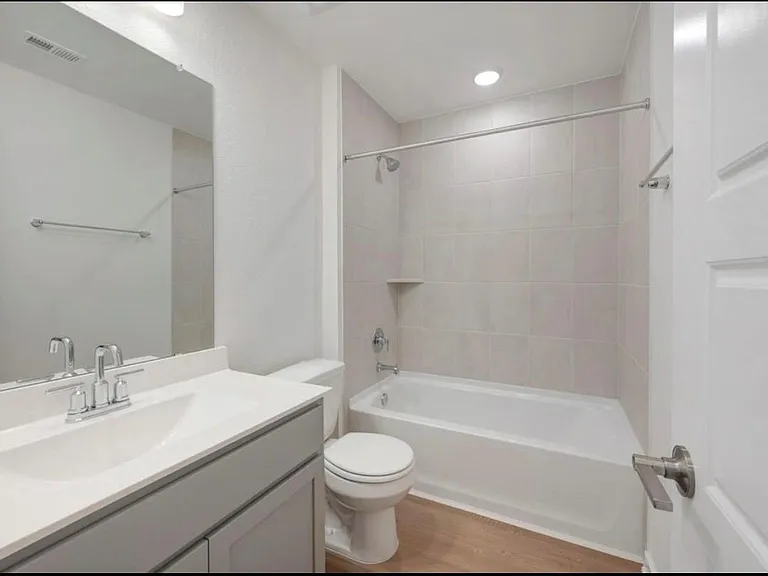 10231 Burton Path — Photo 15