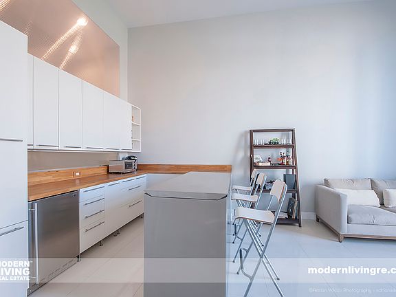 5th image of 701 S Olive Ave APT 319