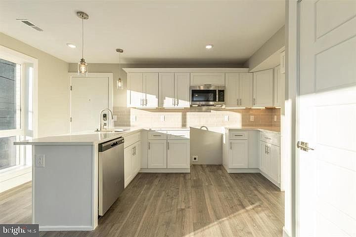 1st image of 2517 N Hope St #1