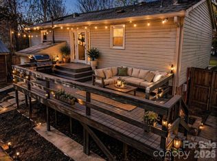 1919 Oak Hollow Rd, Gastonia, NC 28054