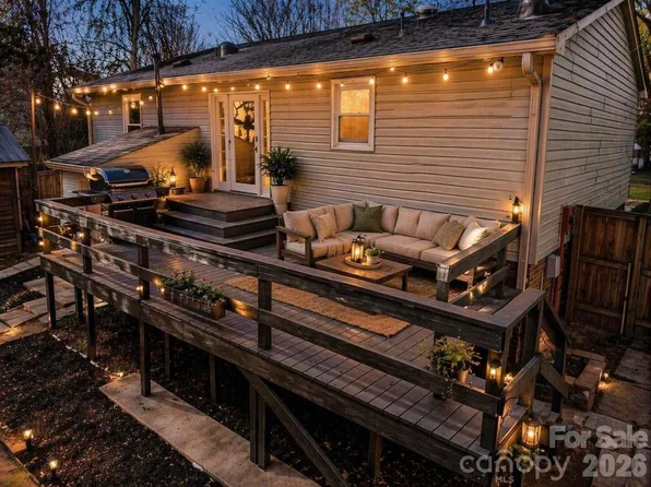 1919 Oak Hollow Rd, Gastonia, NC 28054