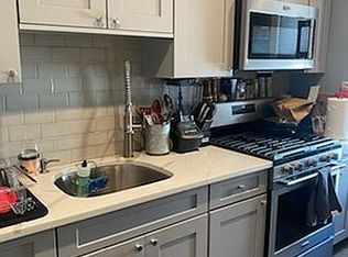 596 Union Ave APT 3L, Brooklyn, NY 11211