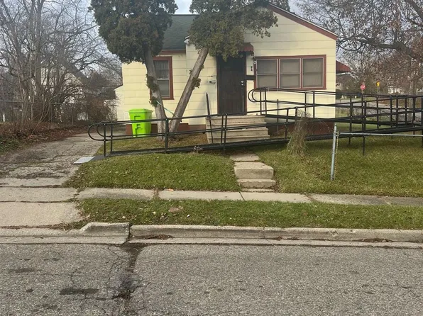 94 N Merrimac St, Pontiac, MI 48340