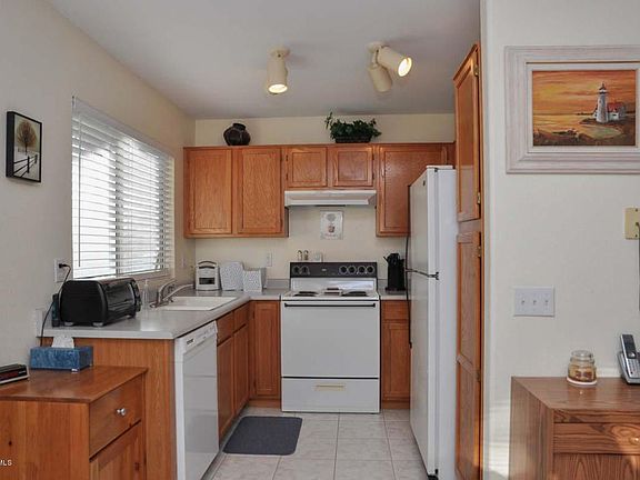 3rd image of 3805 W Firehawk Dr