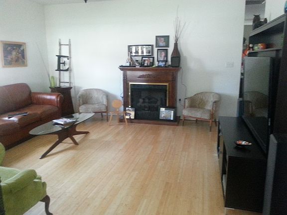 3rd image of 515 Jackson St