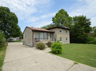 5203 Ronwood Dr, Louisville, KY 40219