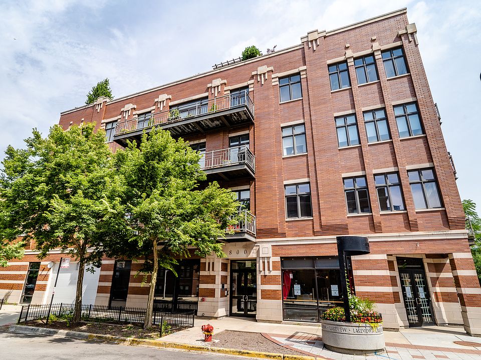 1st image of 800 W Cornelia Ave APT 405