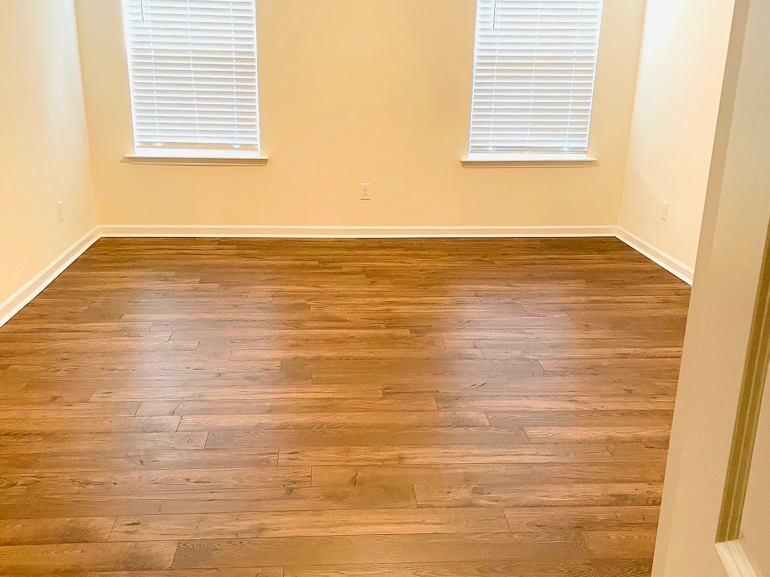 5 bed, 2680 sqft, $2,599 — Photo 4