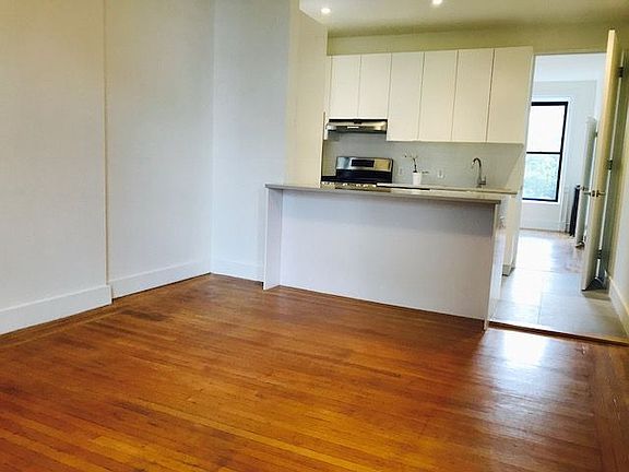 2nd image of 507 Willoughby Ave #2