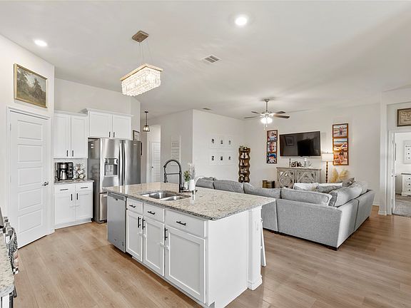4th image of 128 Whitetail Way