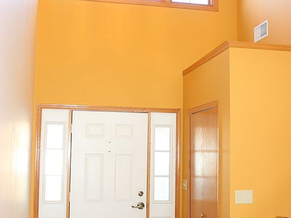 5th image of 13540 Lockwood Ave