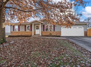 63 Four Winds Dr, Saint Peters, MO 63376