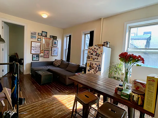 Rented by Building Equity Real Estate LLC | media 10