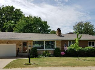 3305 16th St, Menominee, MI 49858